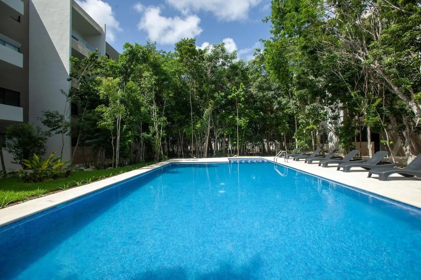 Дом отдыха Coto8 Selvanova Gated, Wifi 200Bm, King,6Pools Плая-дель-Кармен