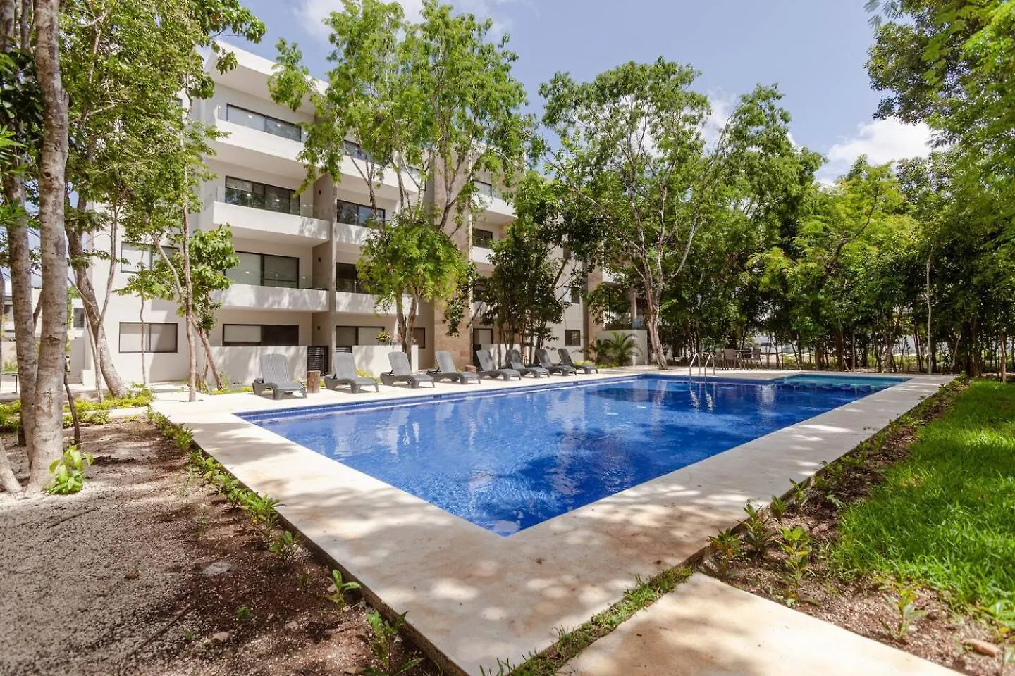 פלאייה דל כרמן Coto8 Selvanova Gated, Wifi 200Bm, King,6Pools בית נופש
