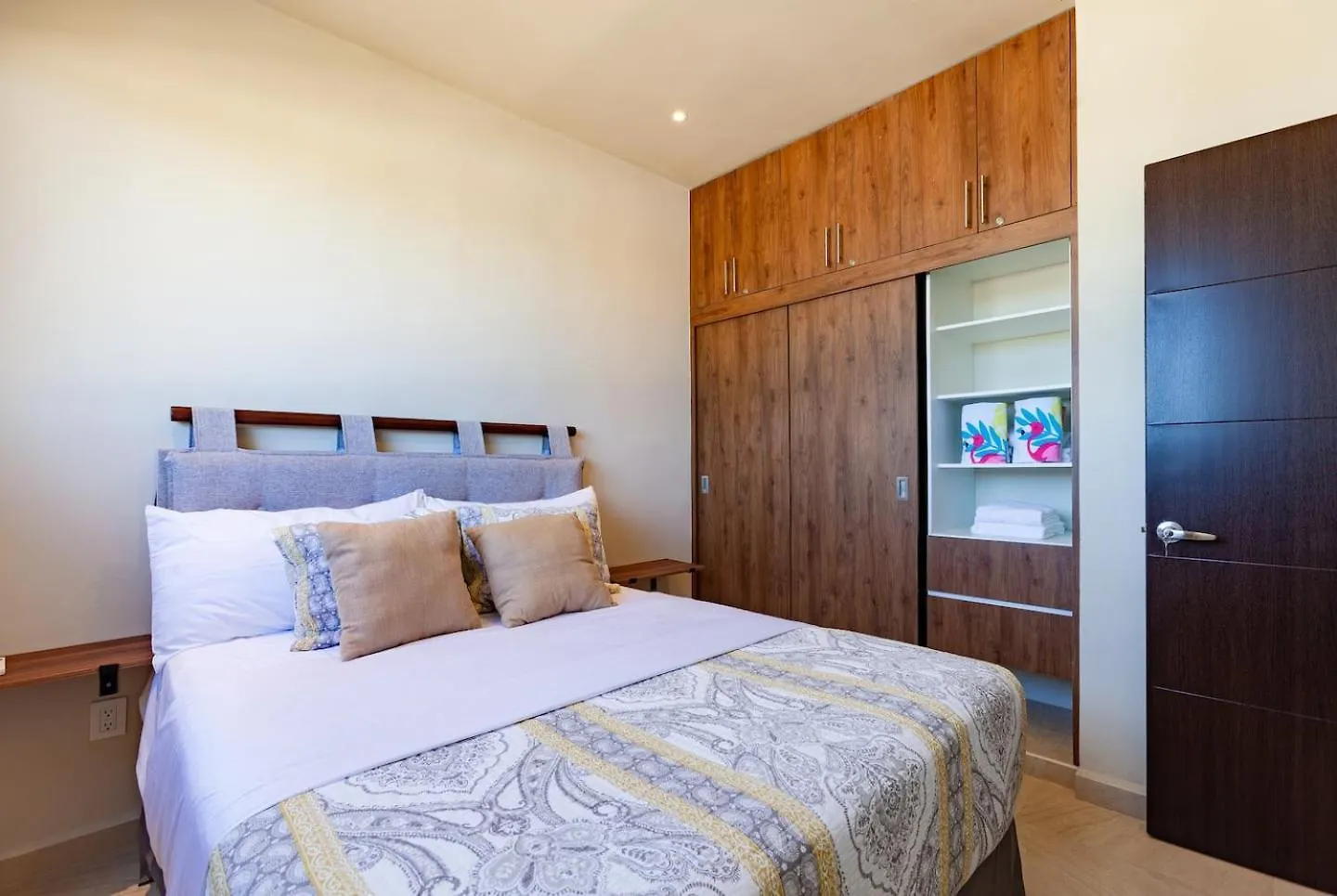 פלאייה דל כרמן Coto8 Selvanova Gated, Wifi 200Bm, King,6Pools בית נופש פלאייה דל כרמן